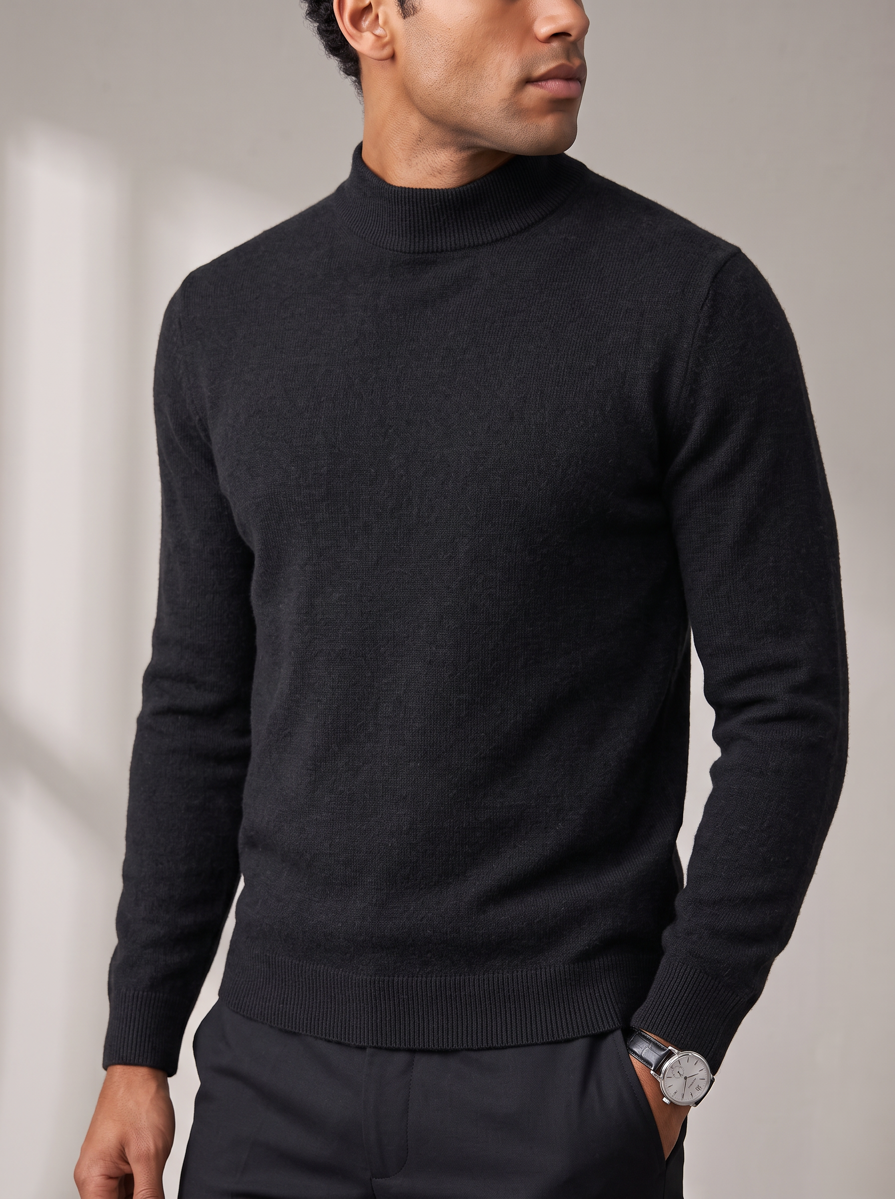 Men's Fine Roll Neck Turtleneck – Lightweight Warmth