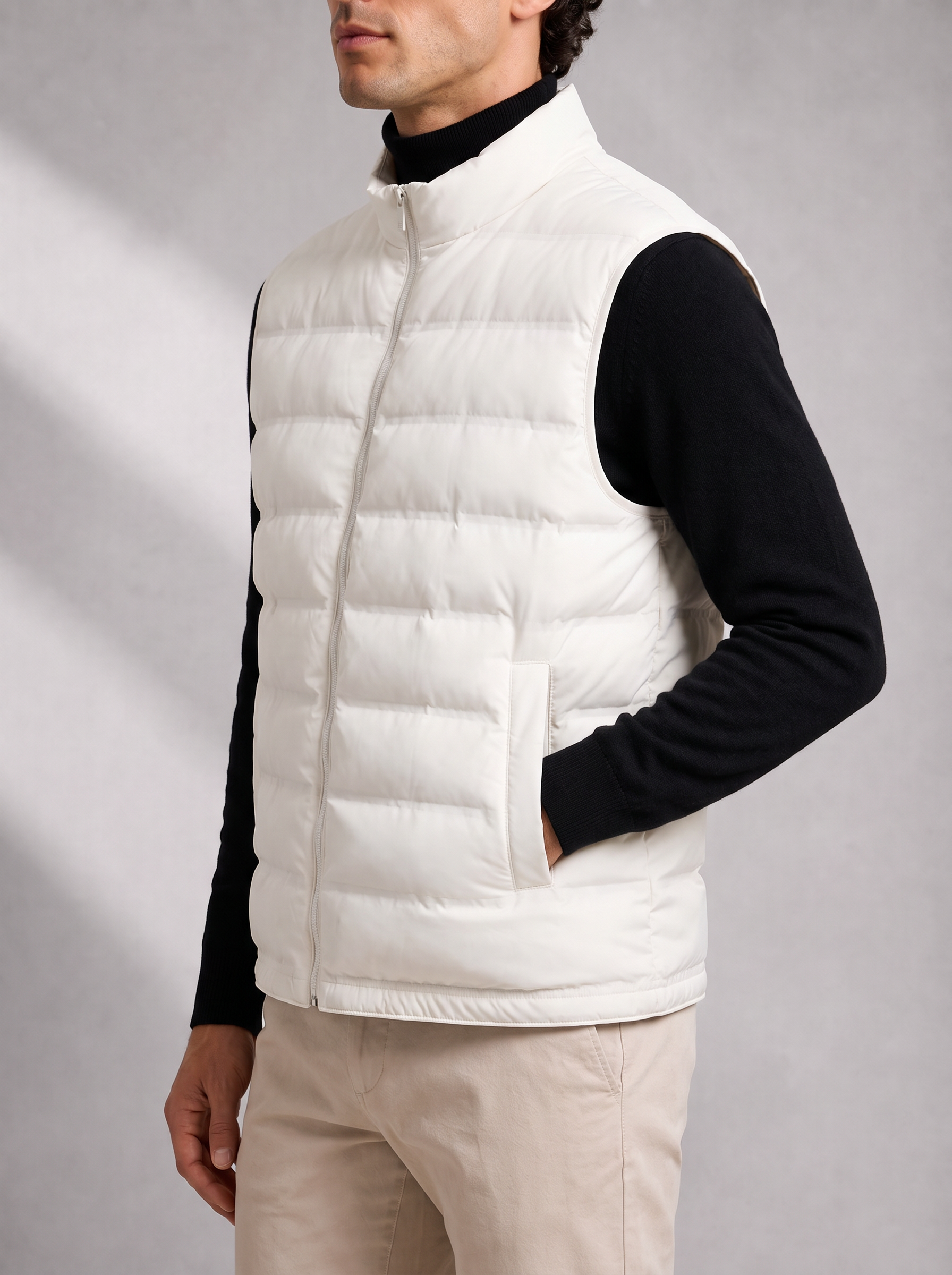 Men's Puffer Vest – Slim Fit, Minimal Bulk – image 2